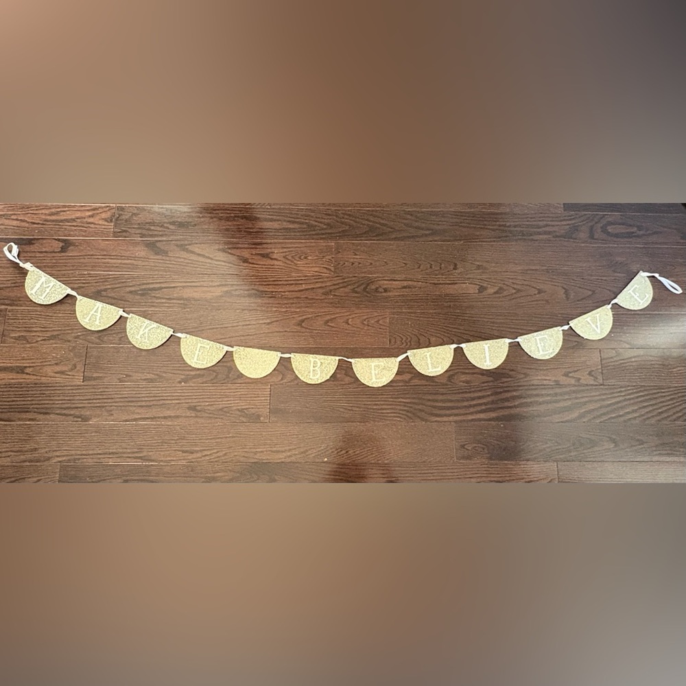 Pottery Barn Kids ‘MAKE BELIEVE’ Gold Glitter Banner